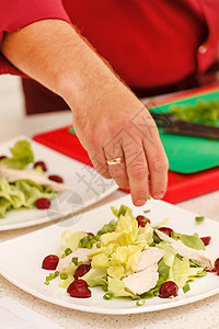 厨师工作食物平底锅爱好黄瓜桌子沙拉作坊厨房服务盘子图片
