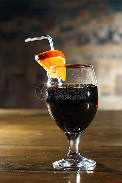 酒吧鸡尾酒情调派对酒精饮料可乐庆典液体橙子玻璃热带图片