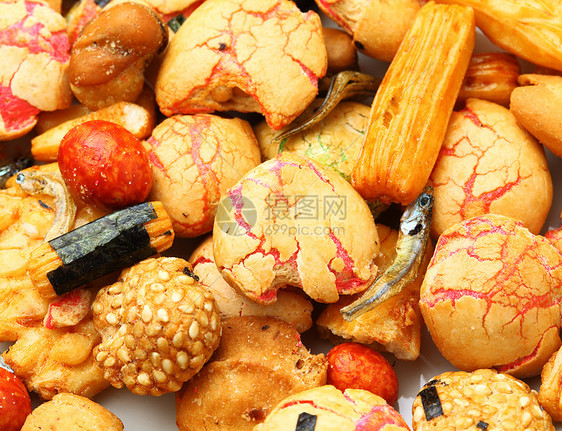 日本传统日式小吃涂层团体鱼干棕色海苔零食饼干芝麻香料图片
