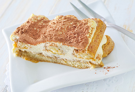 提拉米苏语Name奶油盘子可可糕点面包甜点牛奶咖啡巧克力食物图片