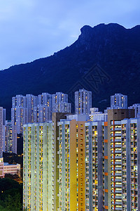 香港市风景 晚上带着狮子摇滚建筑学天际地标房子建筑公寓城市天空住宅爬坡图片