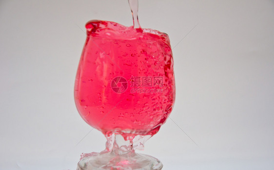 红酒液体庆典器皿海浪水晶红色流动派对果汁玻璃图片