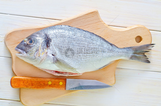 生鱼动物营养水果木板木头钓鱼海鲜眼睛柠檬尾巴图片
