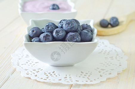 酸奶和蓝莓产品浆果牛奶饮食奶油紫色小吃薄荷美食食物图片