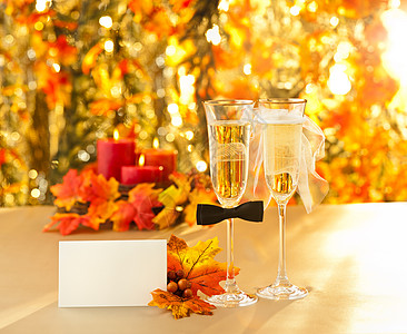 带有概念性异性装饰的香槟酒杯烛光魅力订婚接待异类派对长笛名片婚宴酒精图片