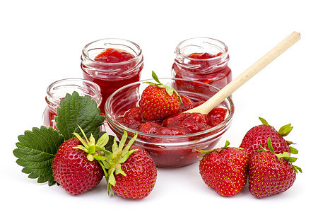 草莓酱和新鲜草莓勺子水果维生素装罐味道甜点养护玻璃早餐食物图片