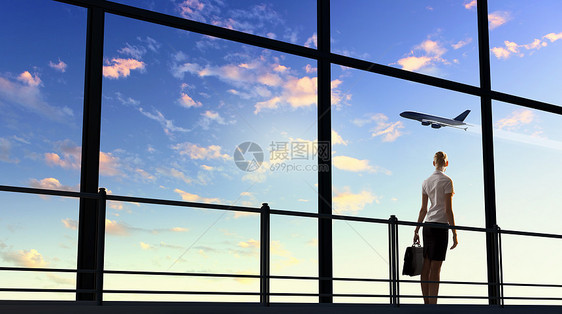 机场女商务人士商业案件旅游喷射树干空气窗户旅行商务女士图片