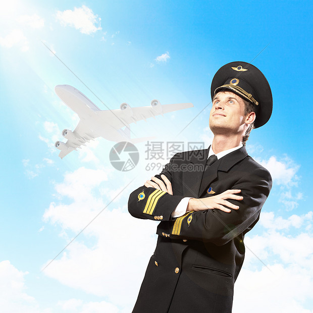 男性飞行员形象客机航班旅行男人相机职业航天服务天空运输高清图片下载-正版图片321636353-摄图网