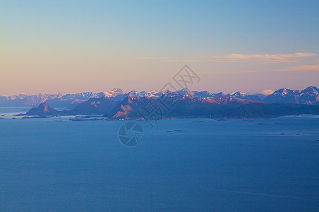 洛福顿山地全景岛屿风景太阳海岸海岸线峡湾山脉海洋山峰图片