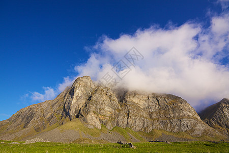 沿海悬崖岩石表面全景风景图片