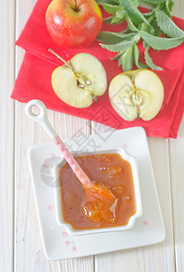 苹果果酱烹饪水果乡村餐巾养护叶子桌子甜点勺子美食图片