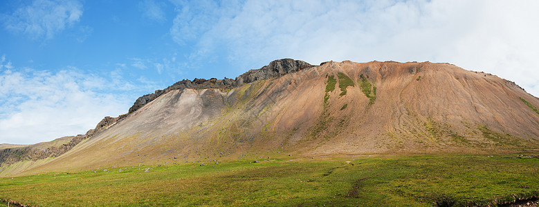 西峡湾草地冰川海洋岩石海岸丘陵风景绿色远景半岛图片