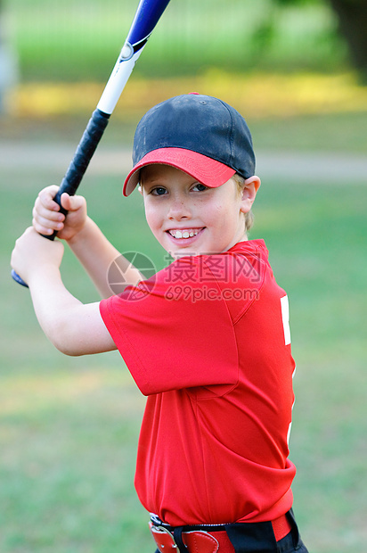 小棒球联队男孩肖像跑步童年乐趣运动教练男性男孩们季节孩子们玩家图片
