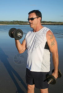 上午 体重调整权重有氧运动金属海滩太阳镜健美操眼镜海洋会议男性图片