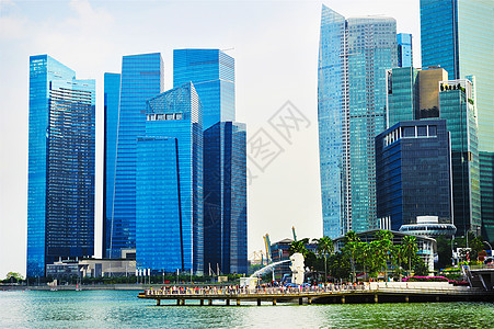新加坡码头摩天大楼景观剧院纪念碑日出公园鱼尾狮石头雕像图片