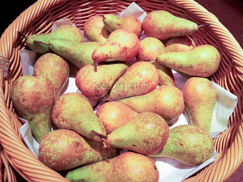 篮子梨饮食季节绿色水果小吃棕色味道收成食物图片