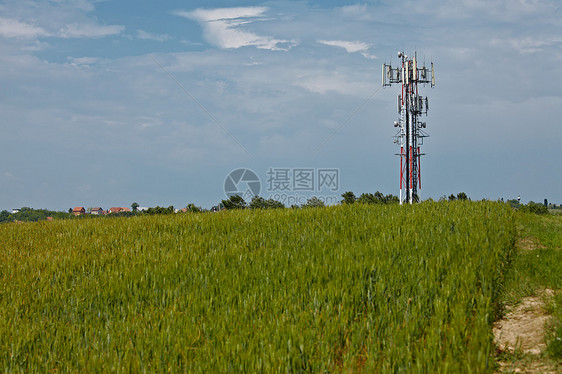 转发器草地框架金属农业网络射线频率技术收音机播送图片