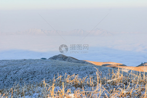 山旅行武功场景晴天山脉太阳风景日出白色远足图片