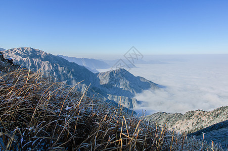 山武功场景旅行远足太阳风景白色山脉晴天日出图片