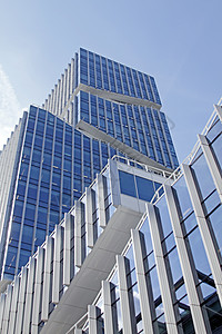 荷兰阿姆斯特丹的现代玻璃建筑(荷兰阿姆斯特丹)背景图片