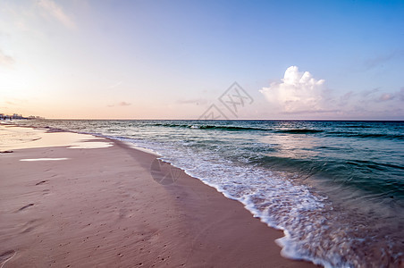 佛罗里达海滩景晴天天气太阳阳光地平线场景蓝色反射波浪海岸图片