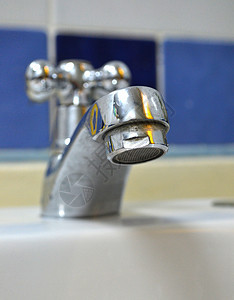 水龙头化石龙头金属水样合金浴室液体浴缸卫生间管道图片