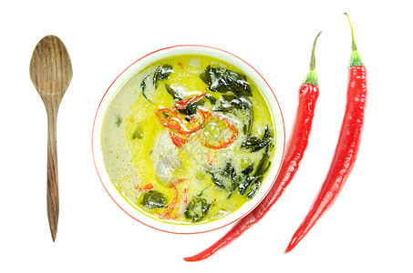 白背景的食物美食茄子辣椒勺子蔬菜菜肴绿色白色红色图片