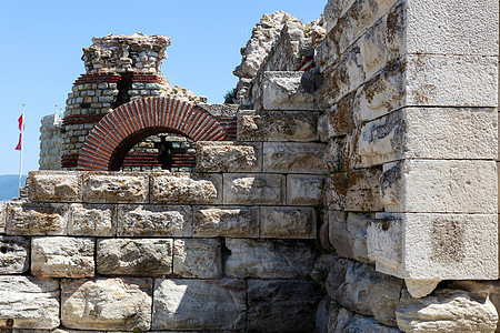 保加利亚Nessebar教堂的一张照片寺庙蓝色纪念碑建筑地标旅行历史性建筑学考古学废墟图片