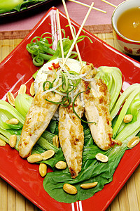 亚洲山鸡扭曲器白菜午餐花生美食用餐味道芹菜营养食物烹饪图片