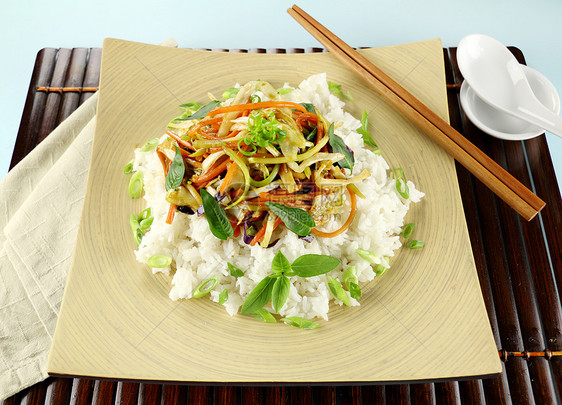 蔬菜斯蒂夫里草药芳香盘子美食餐巾美味辣椒营养食谱芹菜图片