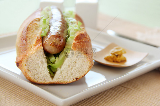 猪粉和卷心菜热狗小吃美食味道包子餐垫午餐硬皮烹饪面包猪肉图片