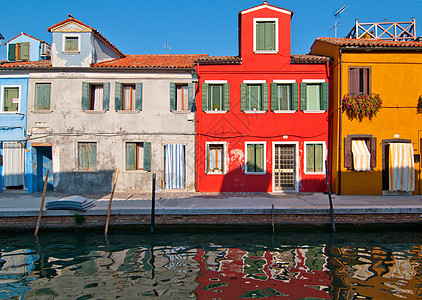 意大利布罗拉诺威尼斯岛目的地都市历史文化石头建筑学景观反射历史性假期图片