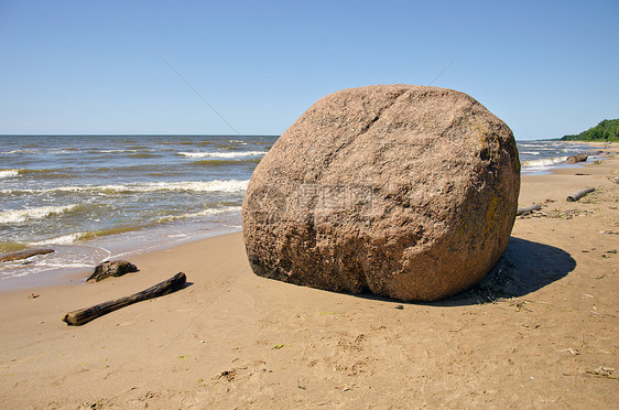 拉脱维亚的劳库阿克门石图片