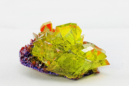 以表层色显示水晶宏观照片科学矿物物理玻璃石头化学奢华结晶实验室硫酸盐图片