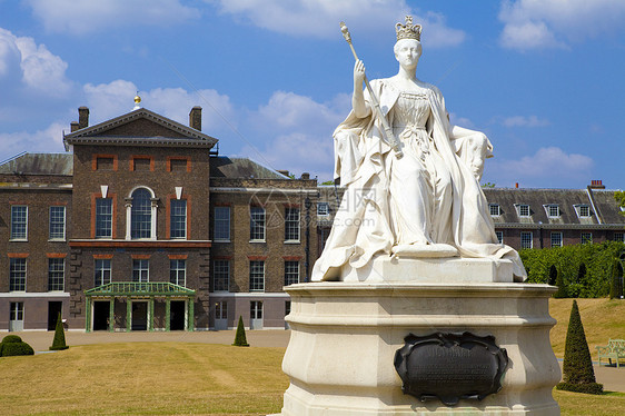 伦敦Kensington宫维多利亚王后女神像历史性景点雕像城市王座旅行纪念碑建筑学历史旅游图片