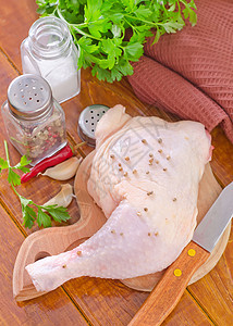 鸡腿桌子鹧鸪家禽皮肤小鸡屠夫农产品炙烤食物母鸡图片