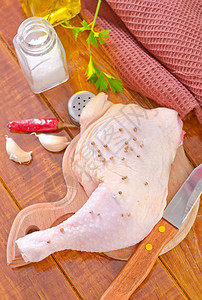 鸡腿生物低脂肪烹饪皮肤屠夫草药家禽玫瑰产品公鸡图片