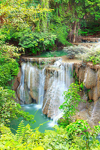 瓦伊马卡明瀑布热带天堂丛林风景白内障植物蓝色旅行环境草地图片