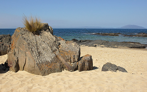 澳大利亚塔斯马尼亚Spiky海滩岩石海洋海岸旅行假期沙滩图片