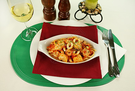 斯帕吉提里马拉味道健康饮食营养美食美味午餐面条草药用餐对虾图片