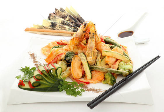坦穆拉美味胡椒对虾酱油食物味道小吃盘子草药蔬菜图片