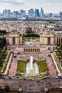 Trocadero和从Eiffel铁塔进行防御的空中观察 P旅行房子纪念碑文化假期街道天空地标市中心首都图片