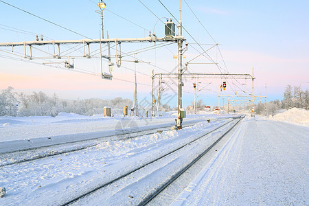 冬季铁路平台机车运输旅行载体电缆运动引擎车皮曲线车辆图片