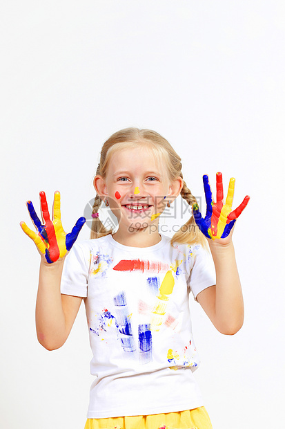 手上涂着油漆的幸福的孩子手指乐趣幼儿园教育艺术创造力艺术品绘画喜悦指纹图片
