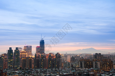 现代城市之夜天堂大厦建筑摩天大楼天空风景城市旅行市中心场景图片