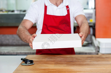 先生 请收下您的订单餐饮裁剪职业披萨工人男人命令食谱冒充午餐图片