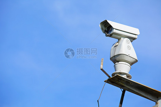 蓝色天空的闭路电视电子电路警卫光学监视乐器技术视频天气镜片图片