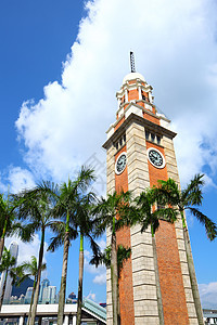 香港的时钟塔天空古董历史性发条建筑学时间城市建筑圆圈棕榈图片