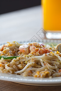 泰国炸虾洋葱对虾餐厅软垫午餐美食乌贼食物盘子面条图片