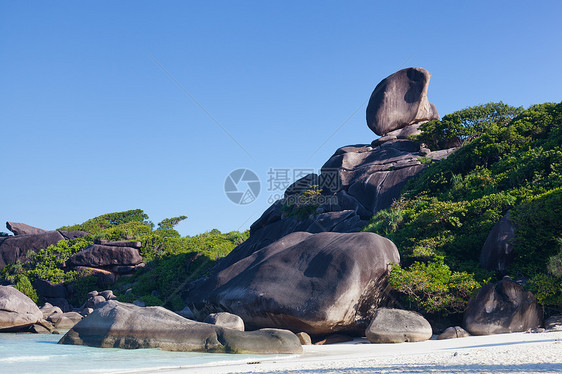 泰国西米兰的岩帆景色很美热带天堂海湾晴天异国娱乐石头岛屿国家旅行图片